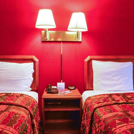 Econo Lodge Willowbrook Eksteriør bilde