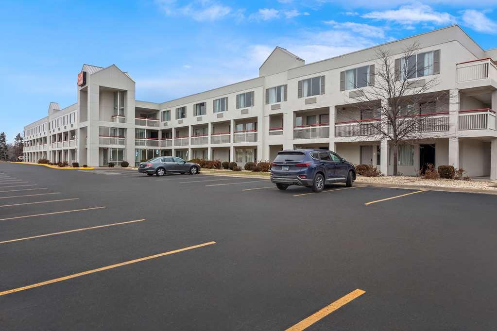 Econo Lodge Willowbrook Eksteriør bilde